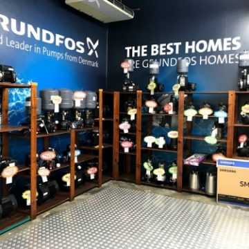 Showroom store